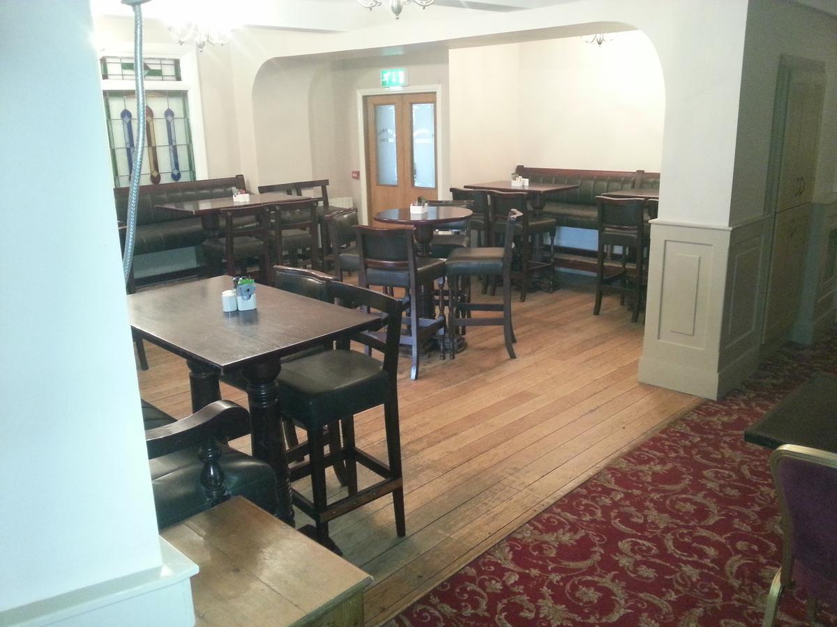 Tinahely Murphys Hotel מראה חיצוני תמונה